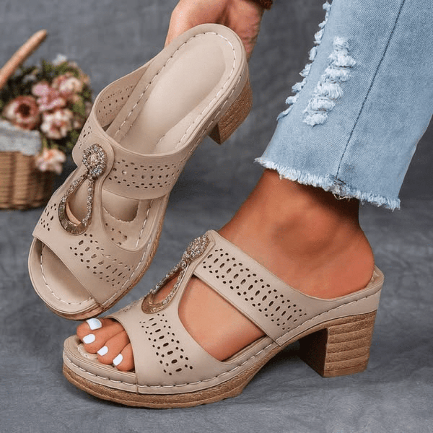 DELACROIX | Isabelle Comfortable Orthopedic Sandals