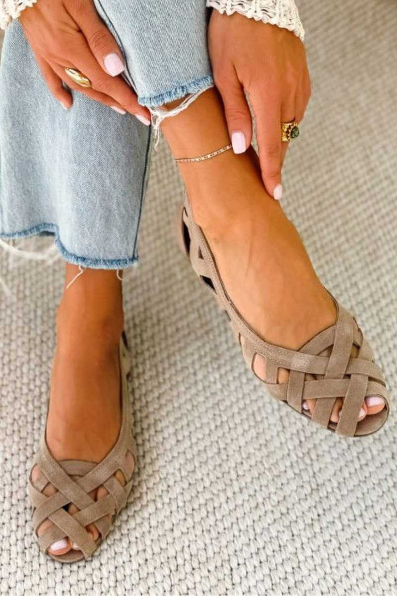 Georgia - Flat sandals with open toe and woven fabric for Summer