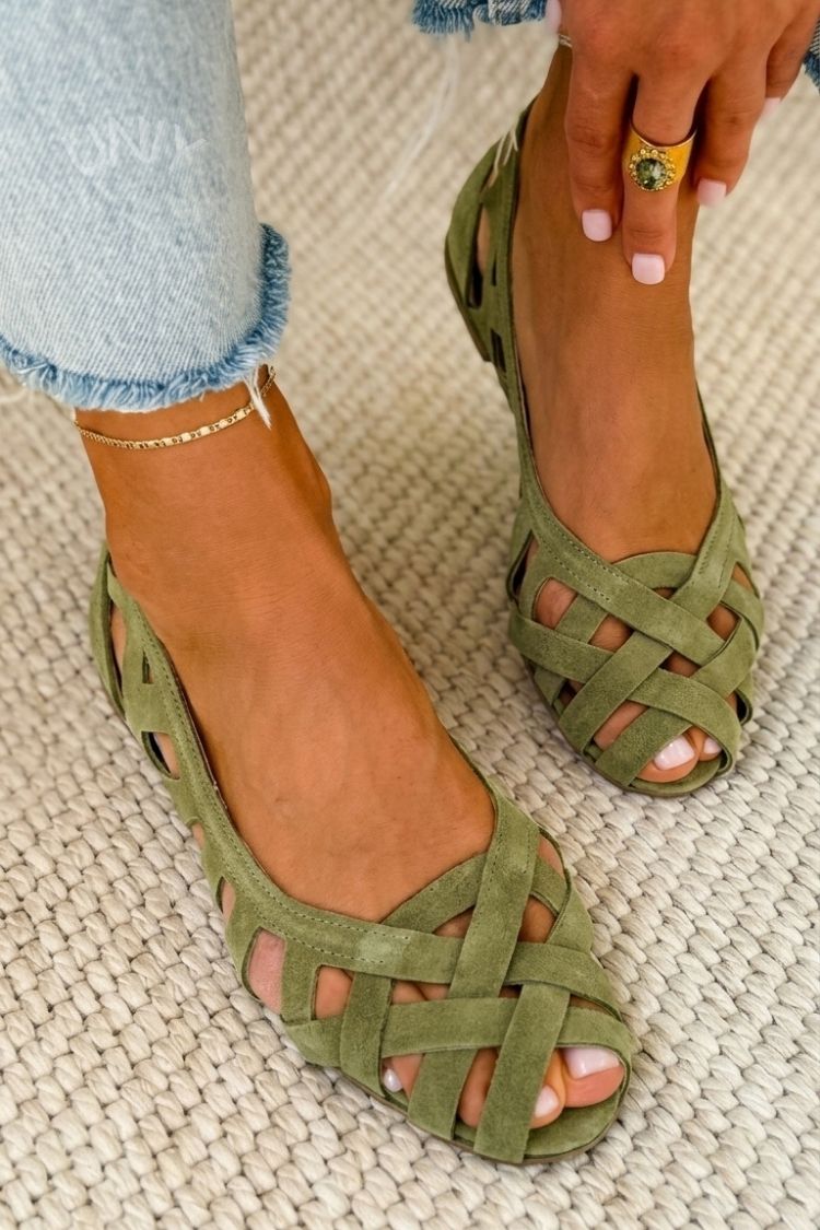 Georgia - Flat sandals with open toe and woven fabric for Summer
