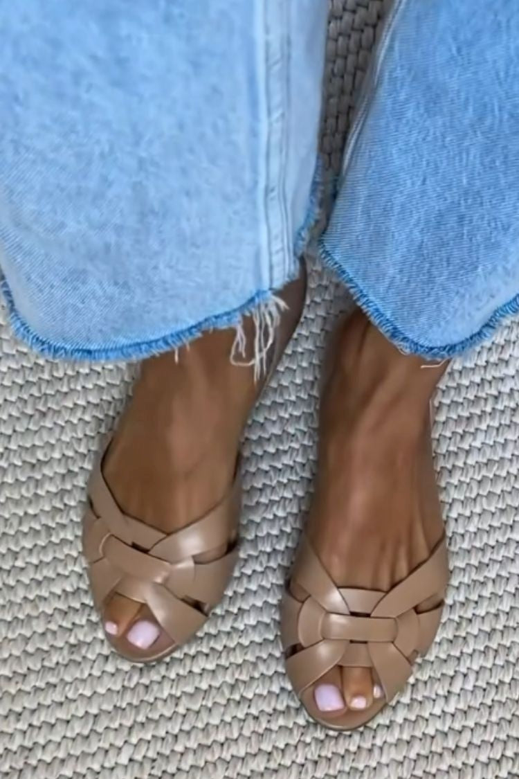 Willow – Woven Flat Sandals