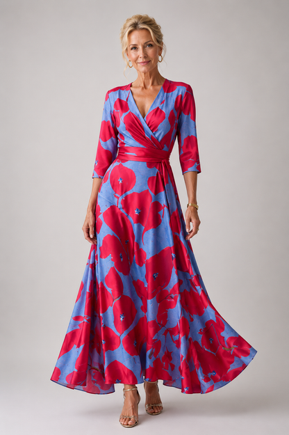 Amelia  | Comfortable dress for every day with V-neck