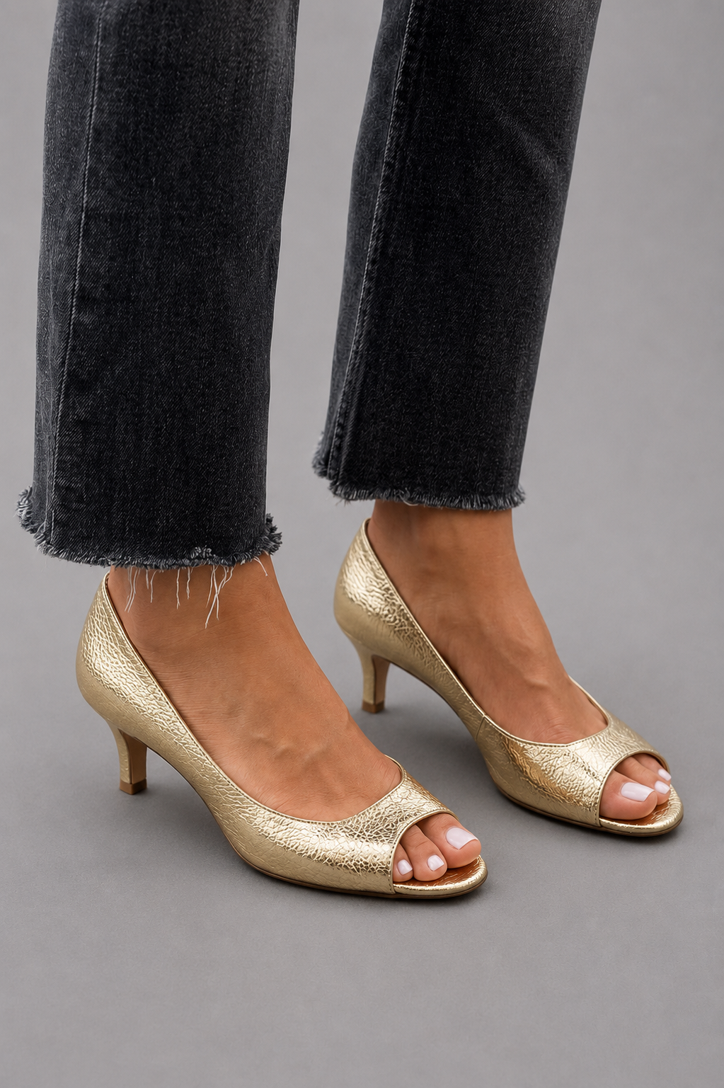 Isla - Low Heel Sandals with Open Toe for Summer