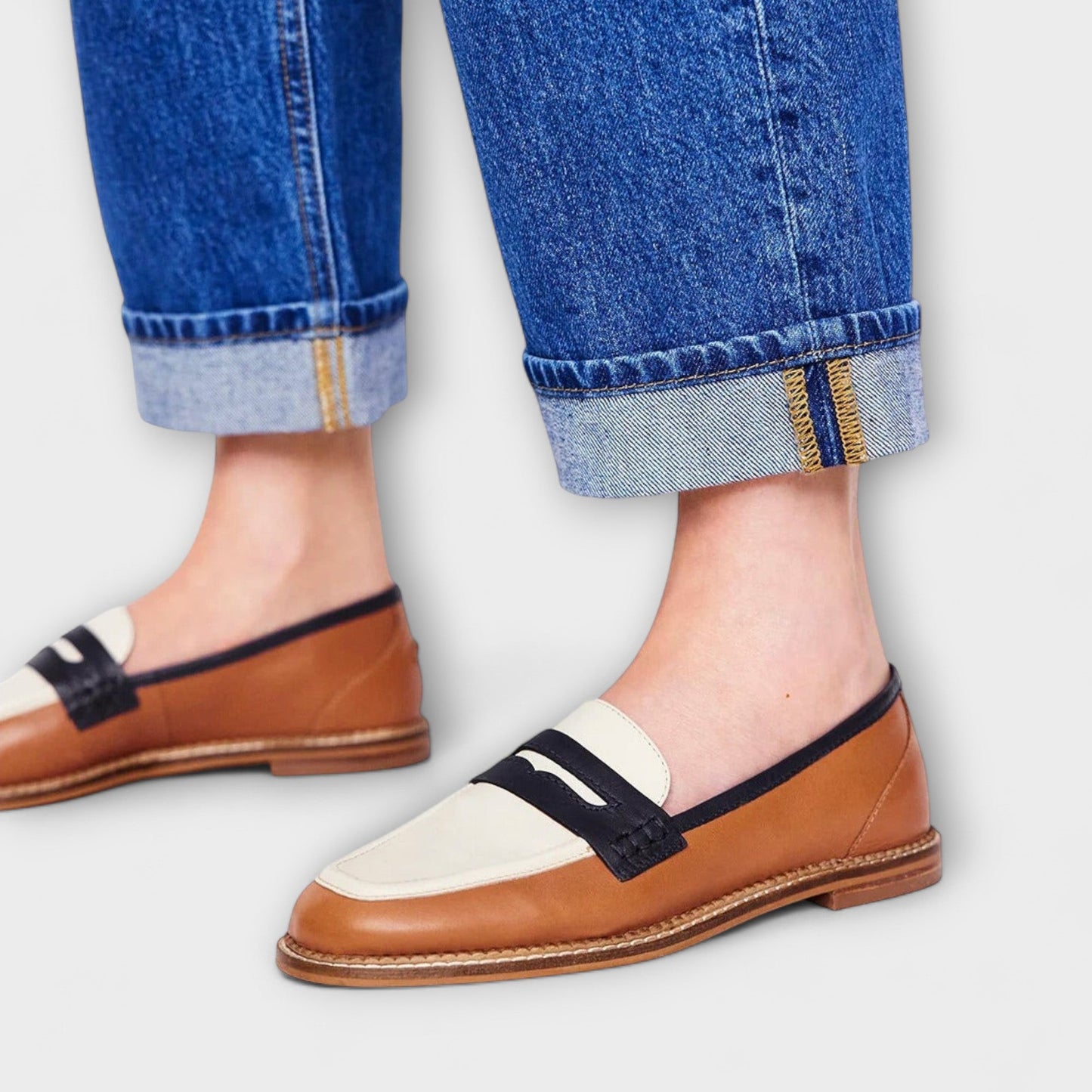 Oceane - Brown round toe loafer with colour block design
